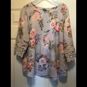 Beautiful Lennon with lace arms blouse